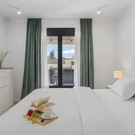 Hillside Paradise With Heated Pool, Gym, Fun Zone Сasa de vacaciones *