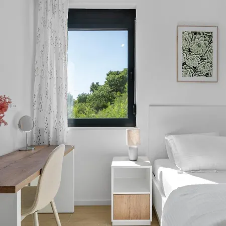 Сasa de vacaciones Hillside Paradise With Heated Pool, Gym, Fun Zone