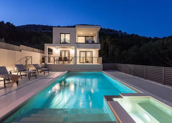 Hillside Paradise With Heated Pool, Gym, Fun Zone Gata